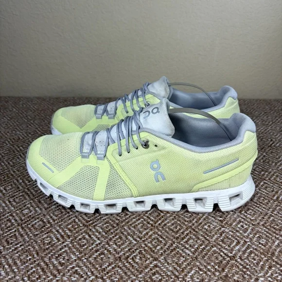 On Cloud 5 Womens 9.5 Shoes Yellow Running Walking Gym Swiss Sneaker Athletic - Picture 3 of 8